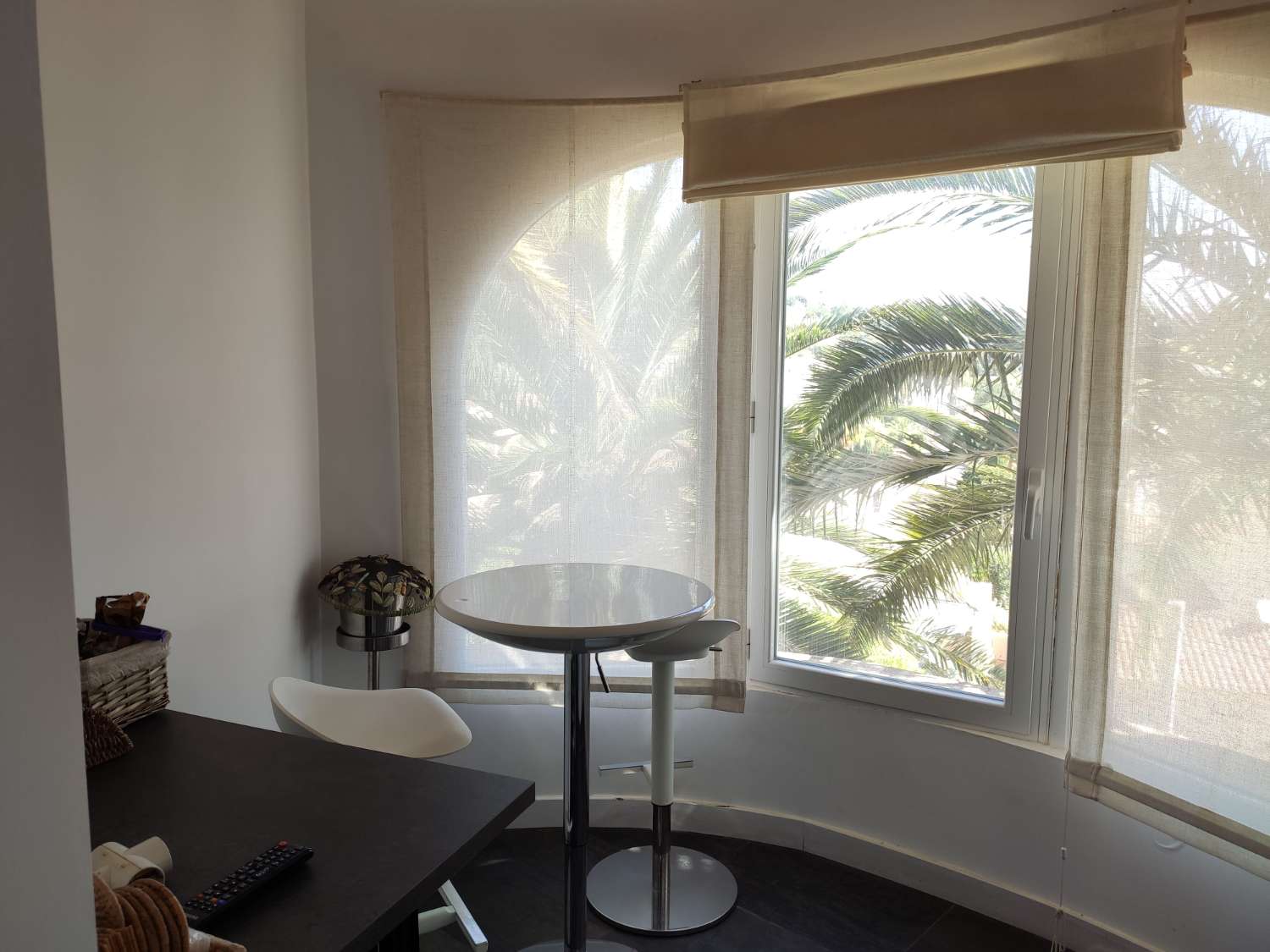 LUXUSVILLA, ALLES VON HÖCHSTER QUALITÄT UND MIT MEERBLICK IN EINER SEHR PRIVILEGIERTEN URBANISATION IN CALPE