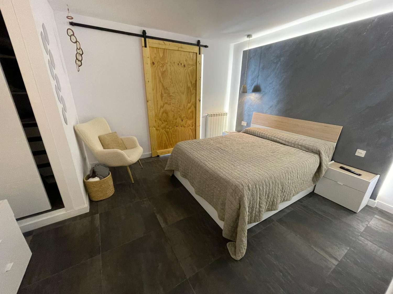 LUXUSVILLA, ALLES VON HÖCHSTER QUALITÄT UND MIT MEERBLICK IN EINER SEHR PRIVILEGIERTEN URBANISATION IN CALPE
