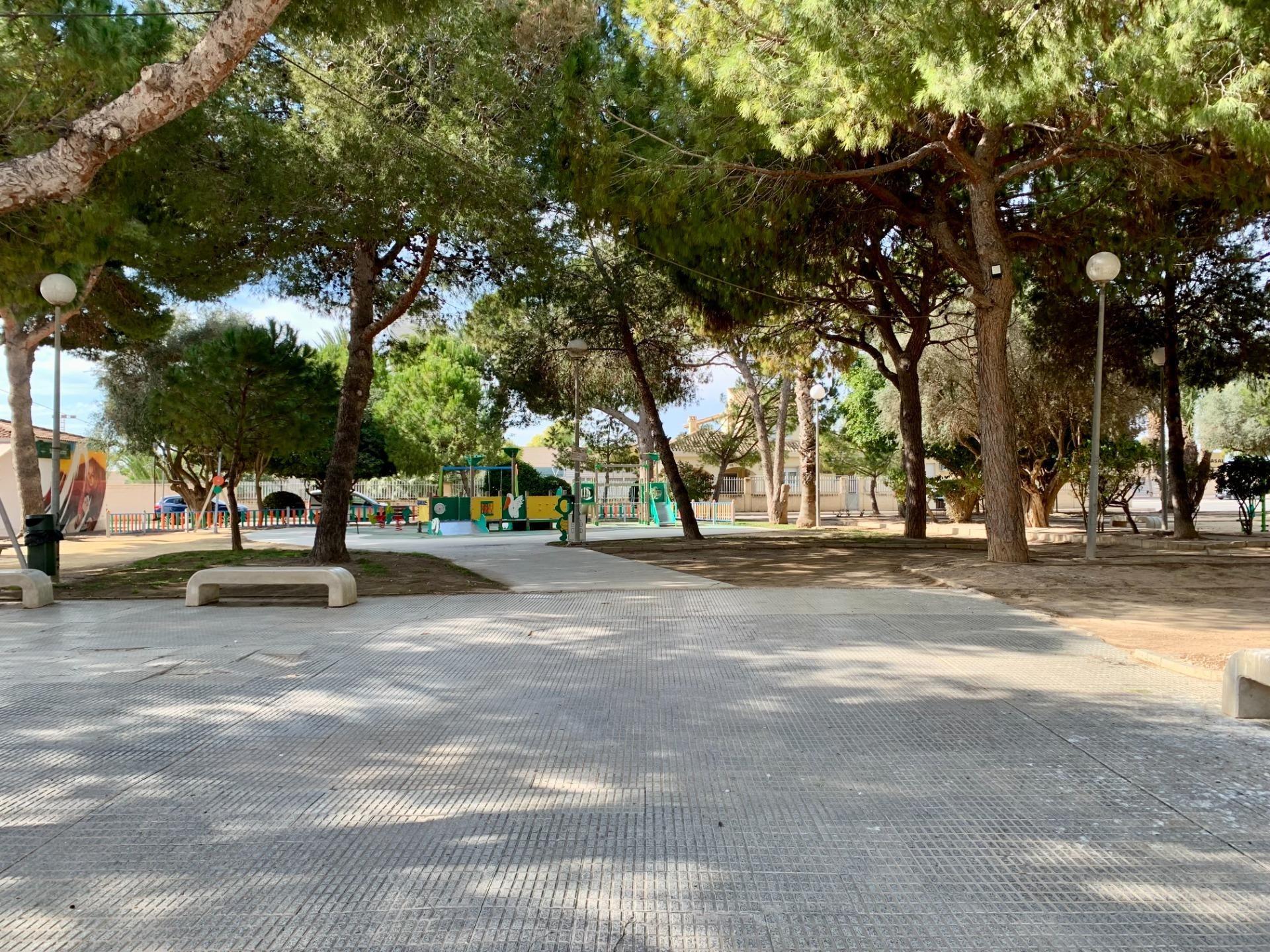 Вилла в продаже в Los Alcázares