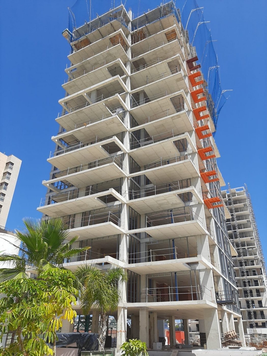 Neues Luxus-Penthouse 300 Meter vom Meer entfernt und mit Meerblick in Calpe (Costa Blanca Nord)