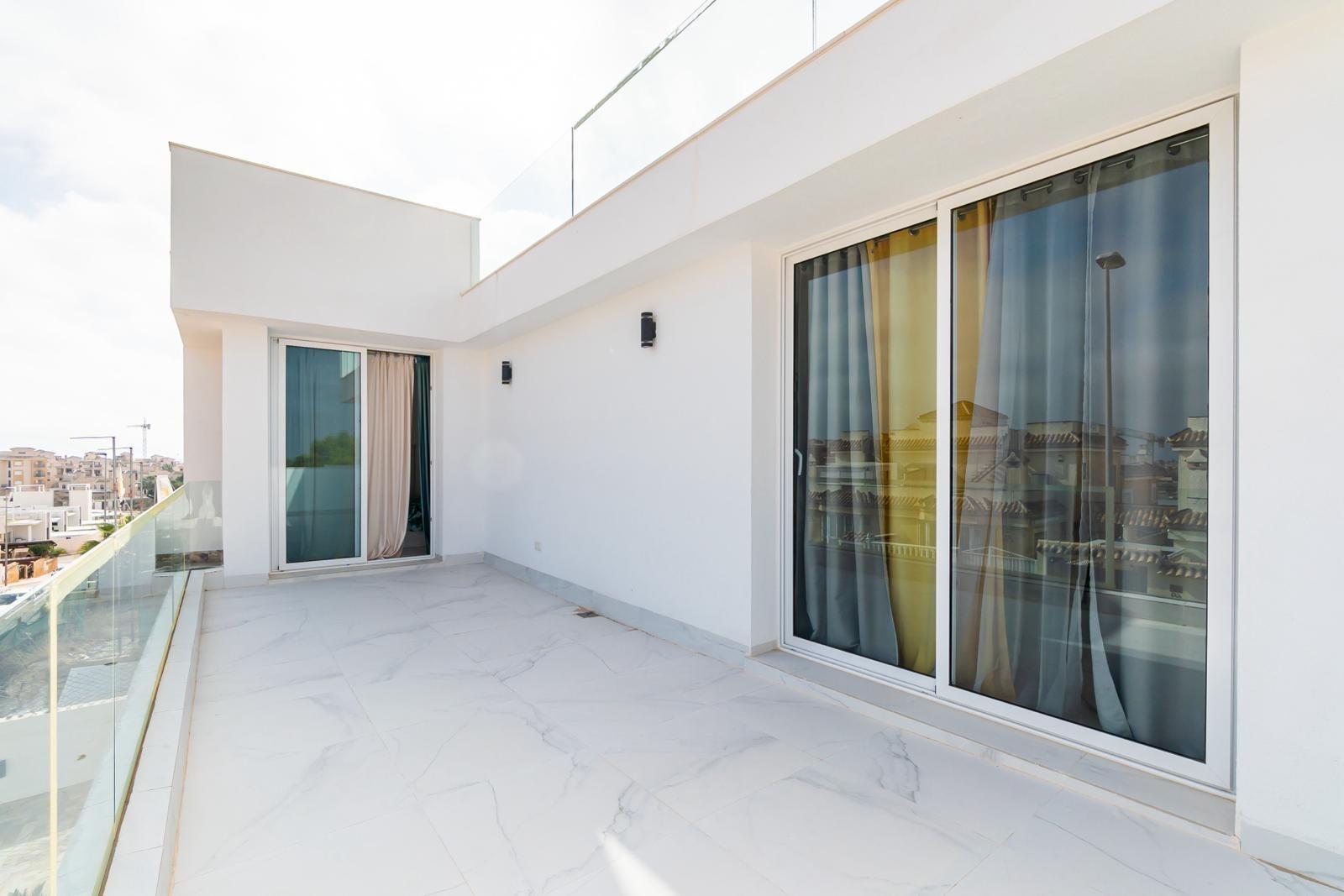 Villa til salg i Orihuela Costa