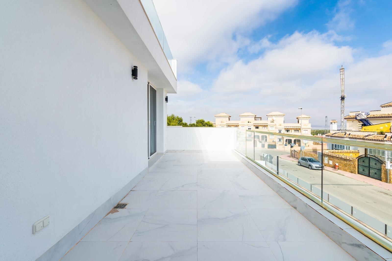 Villa til salg i Orihuela Costa