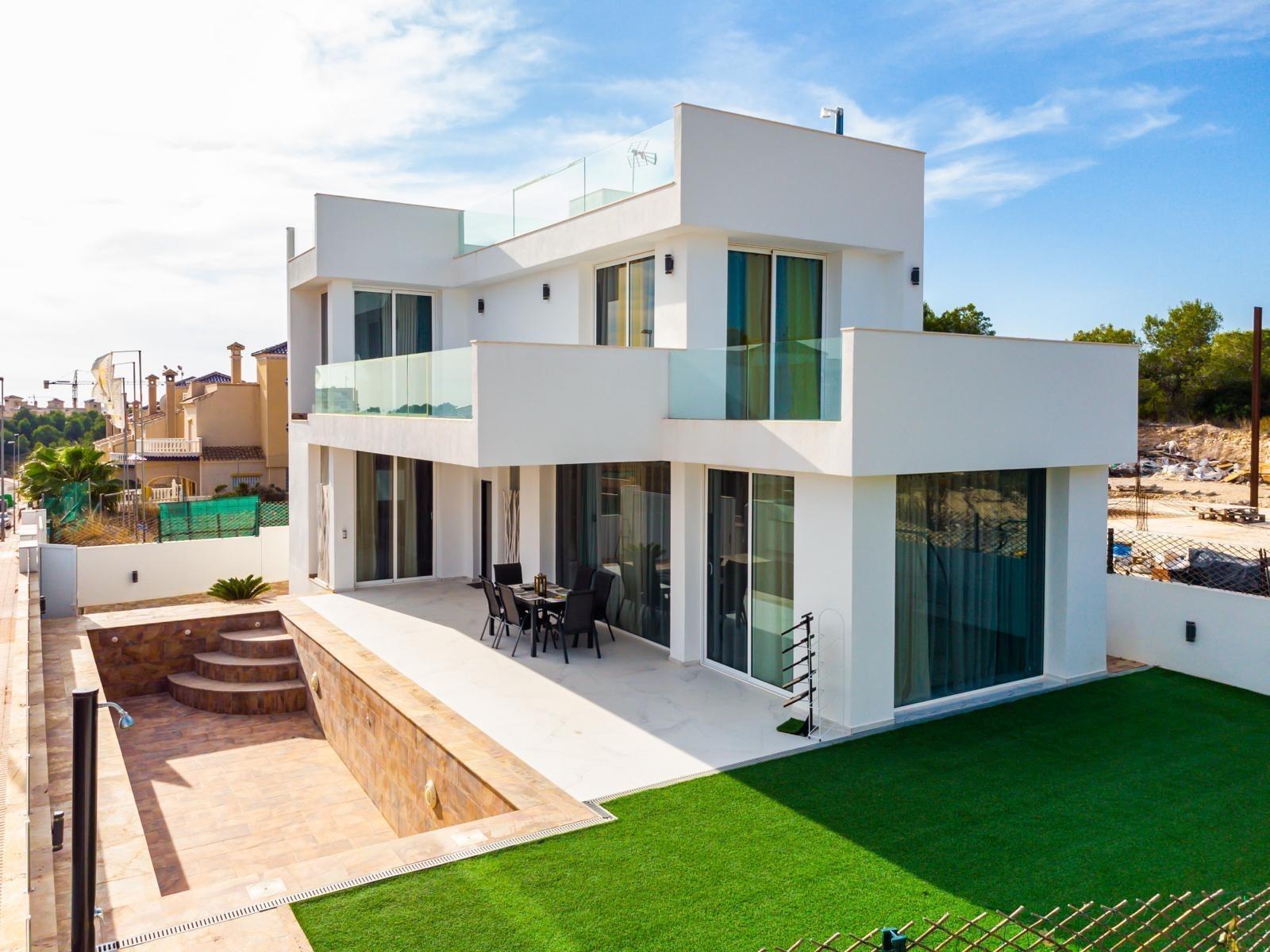 Villa til salg i Orihuela Costa