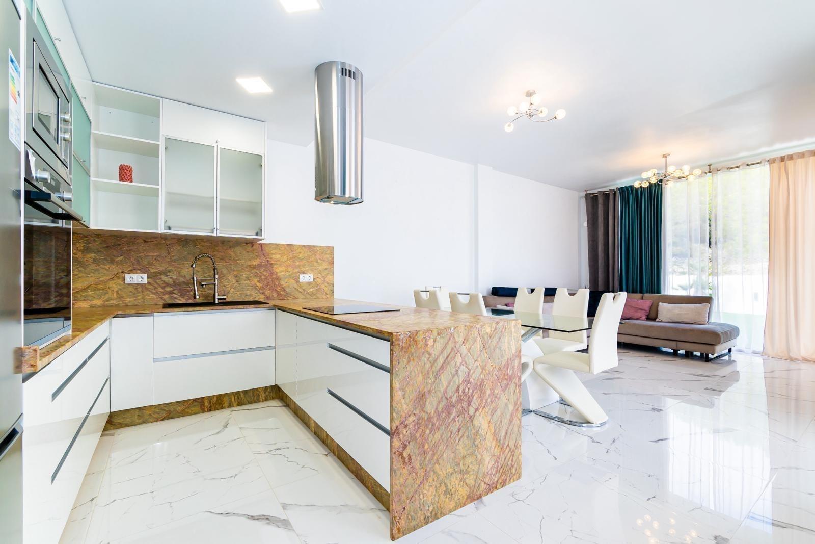 Villa til salg i Orihuela Costa