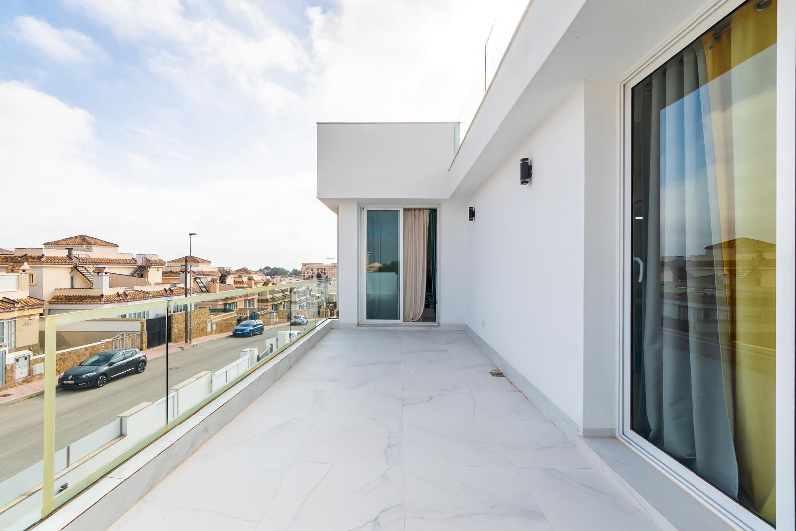 Villa til salg i Orihuela Costa