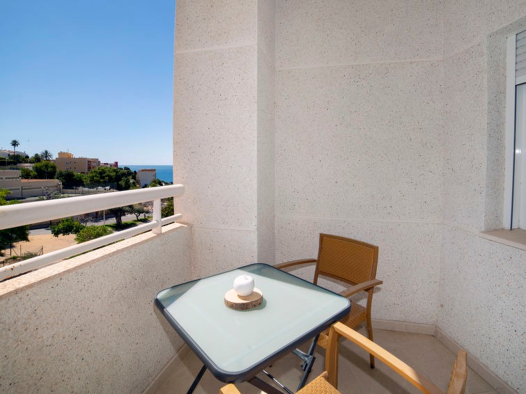 2-slaapkamerappartement met zwembad, parkeerplaats en berging in Calpe (Costa Blanca)