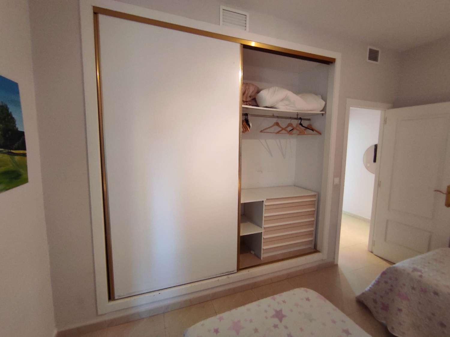 2-slaapkamerappartement met zwembad, parkeerplaats en berging in Calpe (Costa Blanca)