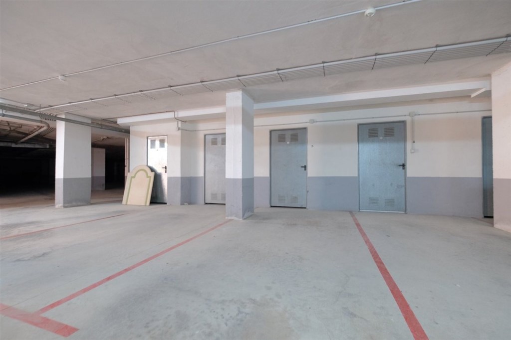 2-slaapkamerappartement met zwembad, parkeerplaats en berging in Calpe (Costa Blanca)