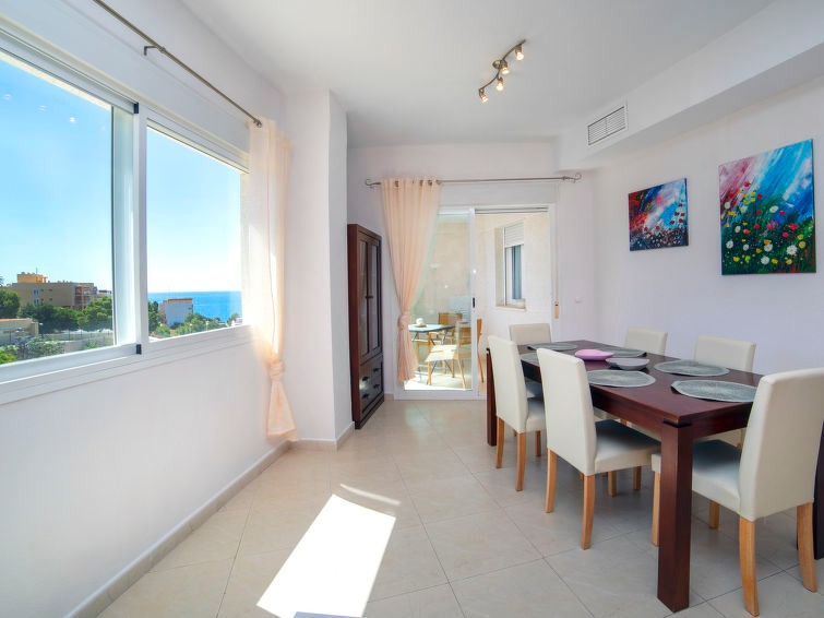 2-slaapkamerappartement met zwembad, parkeerplaats en berging in Calpe (Costa Blanca)