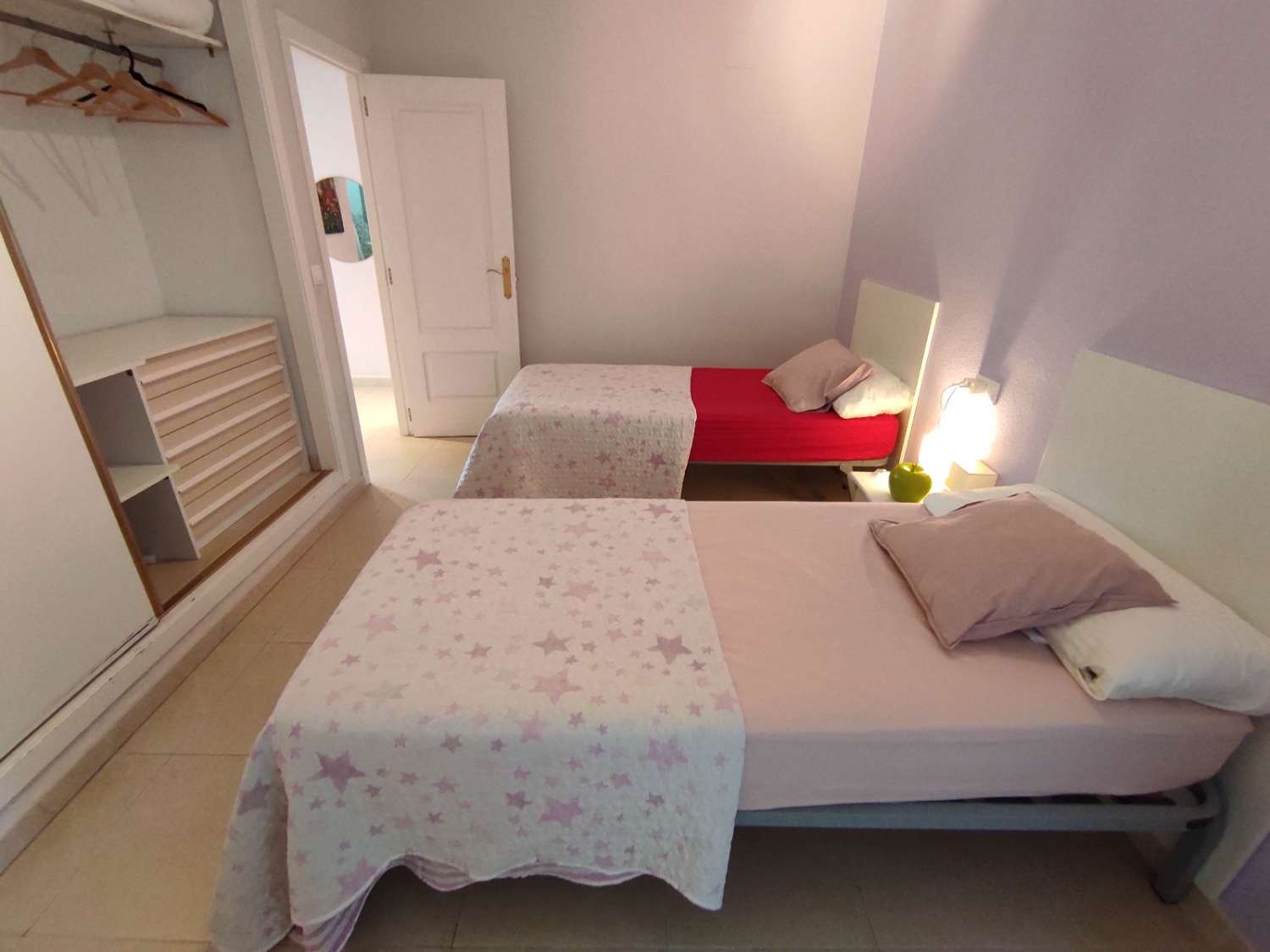 2-slaapkamerappartement met zwembad, parkeerplaats en berging in Calpe (Costa Blanca)