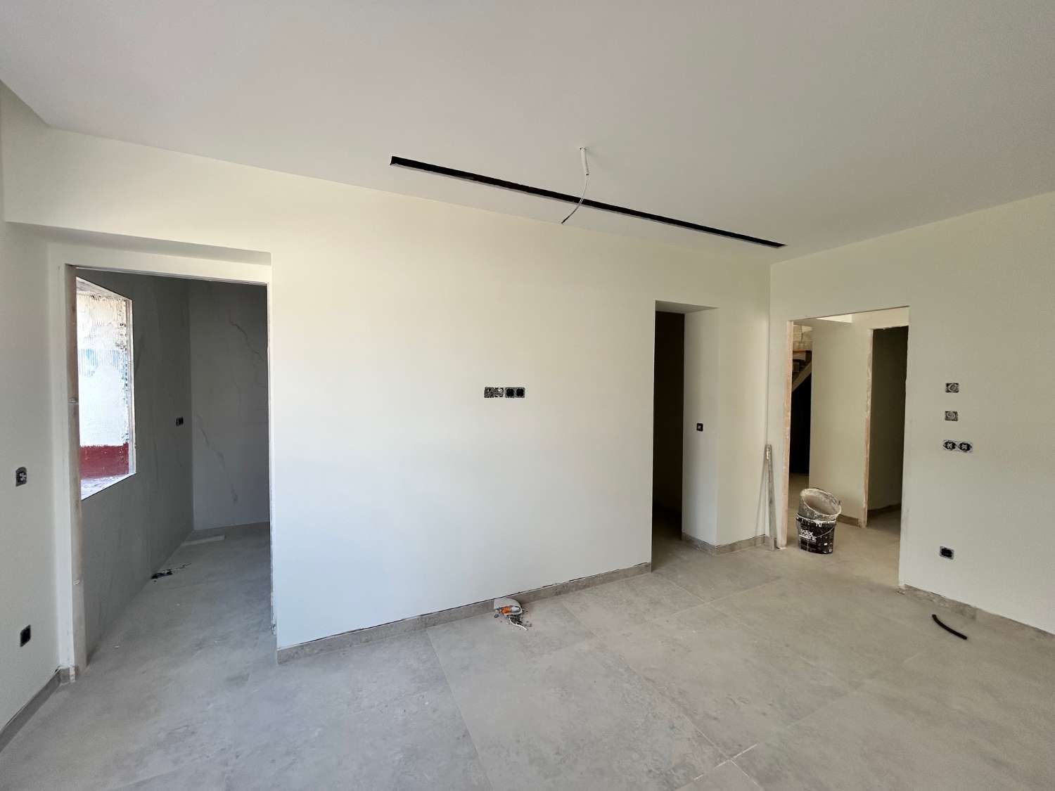 Moderne villa aan de kust van Benissa en Calpe, op 1,5 km van het strand.