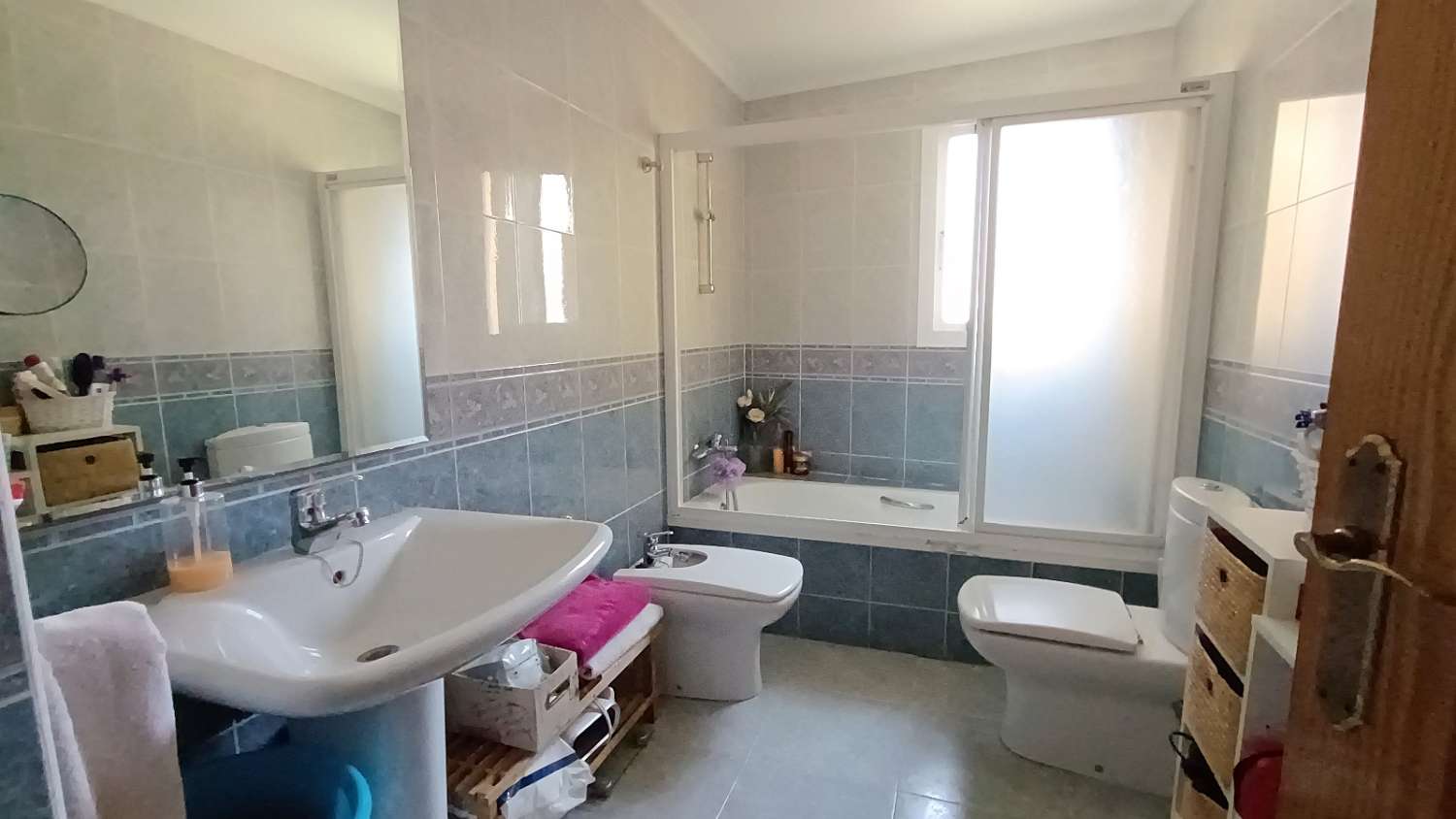 Spacious 5-bedroom apartment close to all amenities in Calpe, Alicante (Costa Blanca North)