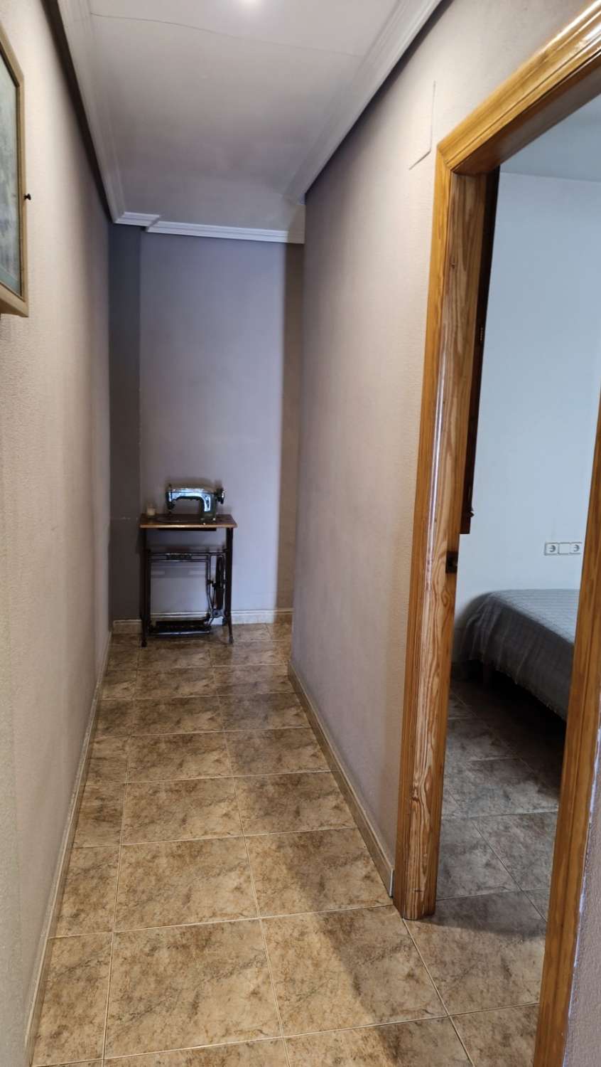 Spacious 5-bedroom apartment close to all amenities in Calpe, Alicante (Costa Blanca North)