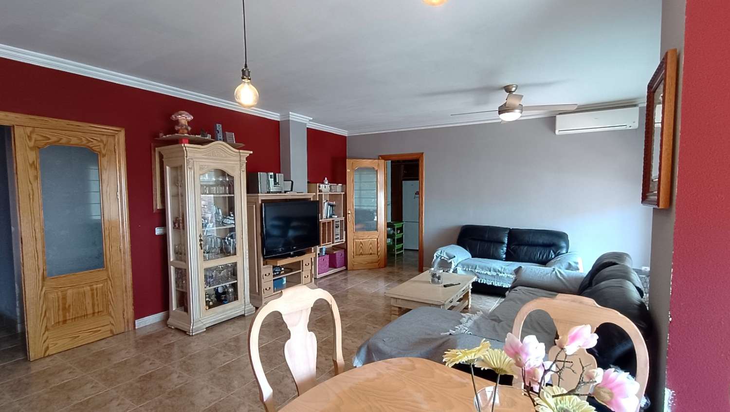 Spacious 5-bedroom apartment close to all amenities in Calpe, Alicante (Costa Blanca North)
