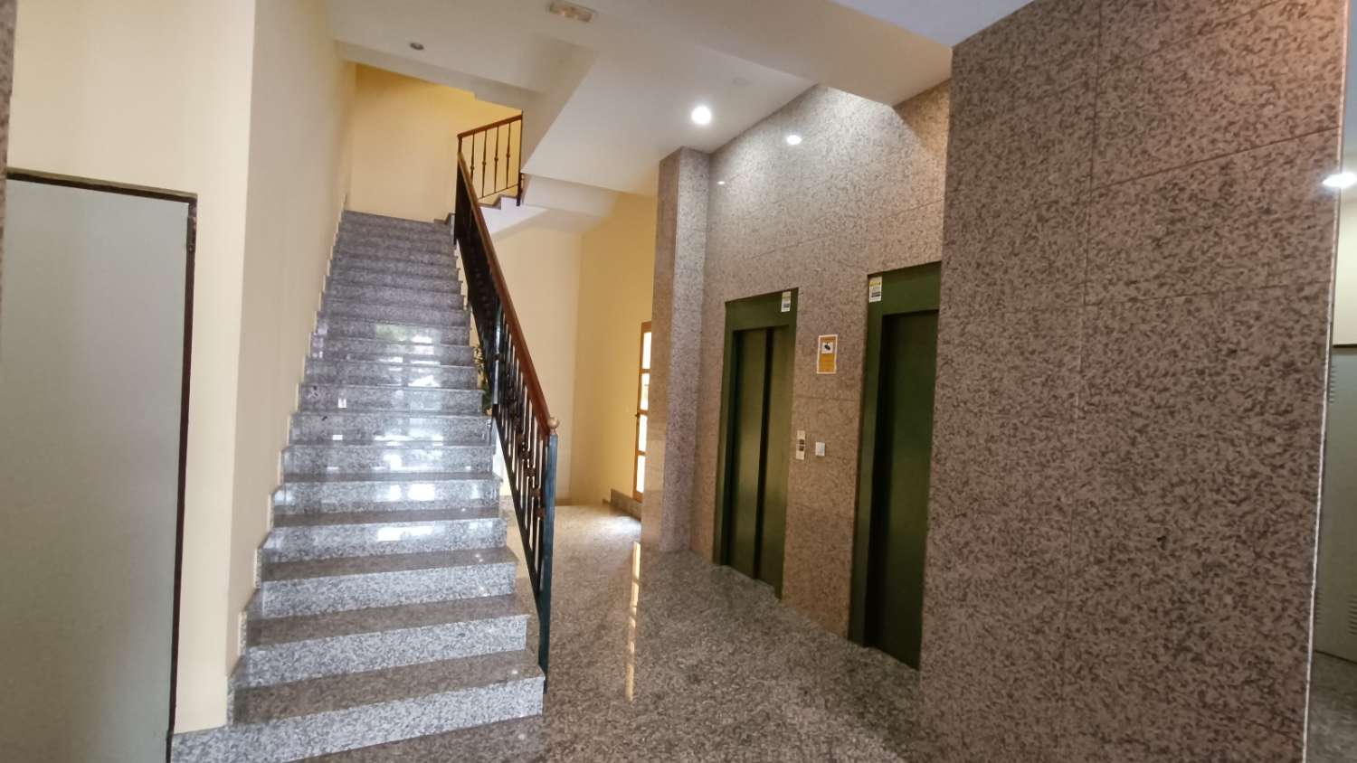 Spacious 5-bedroom apartment close to all amenities in Calpe, Alicante (Costa Blanca North)