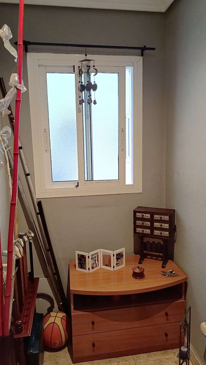 Spacious 5-bedroom apartment close to all amenities in Calpe, Alicante (Costa Blanca North)