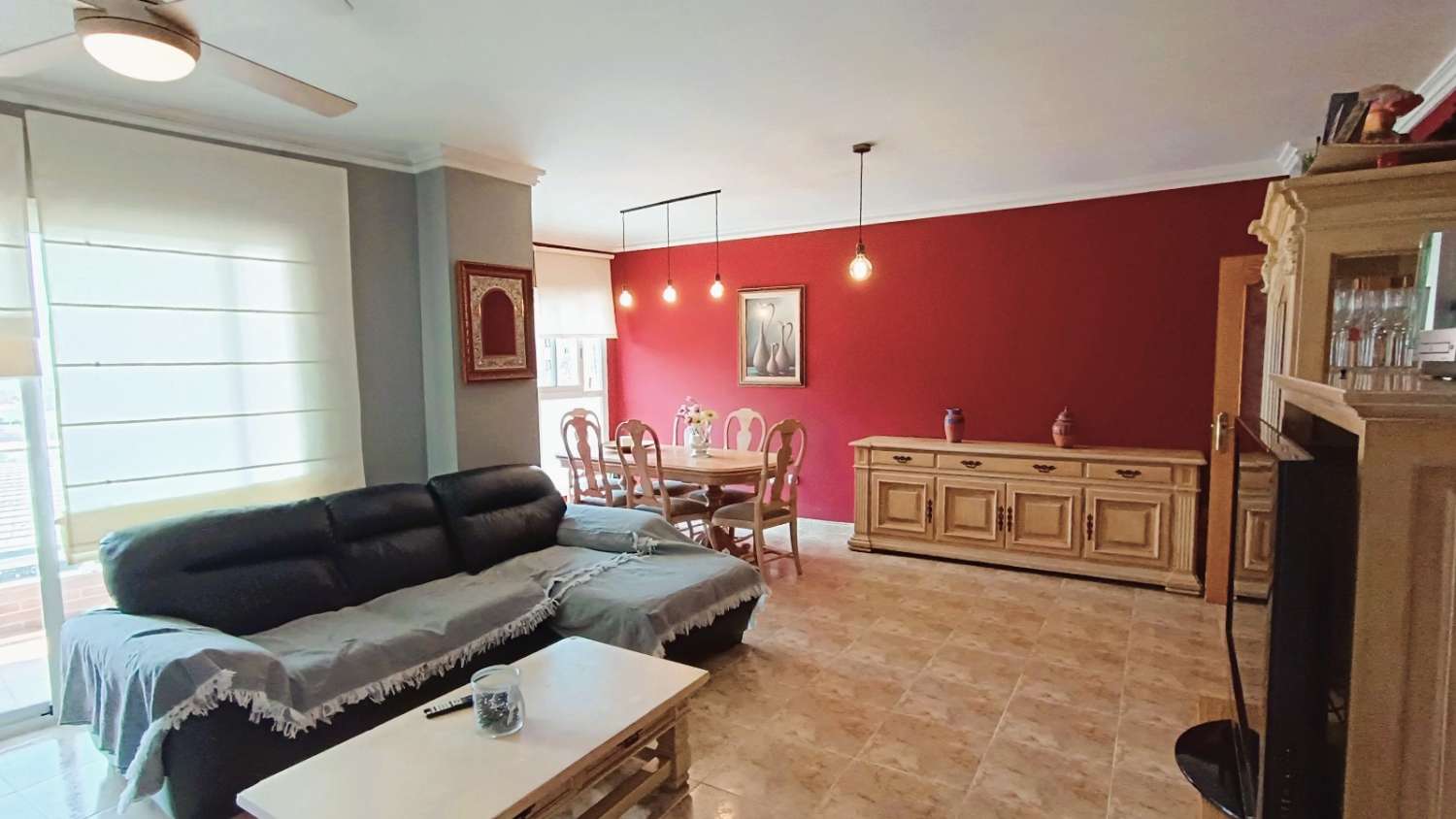 Spacious 5-bedroom apartment close to all amenities in Calpe, Alicante (Costa Blanca North)
