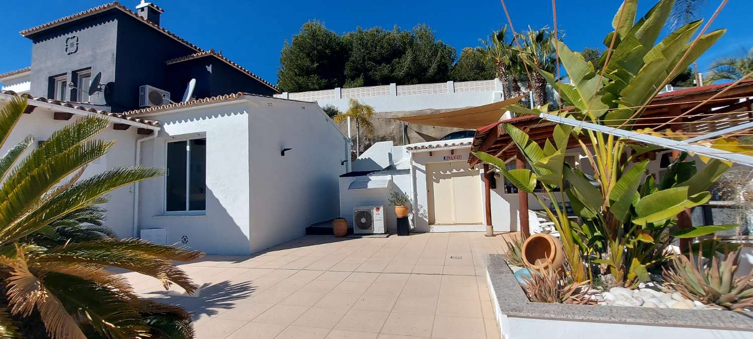 Luxe villa met schitterend uitzicht in Calpe (Costa Blanca Noord)