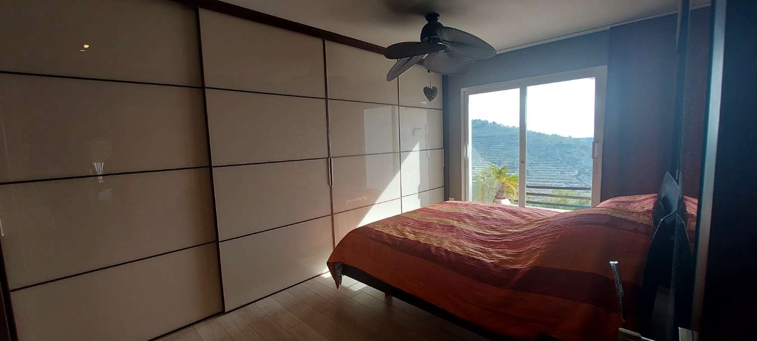 Luxe villa met schitterend uitzicht in Calpe (Costa Blanca Noord)