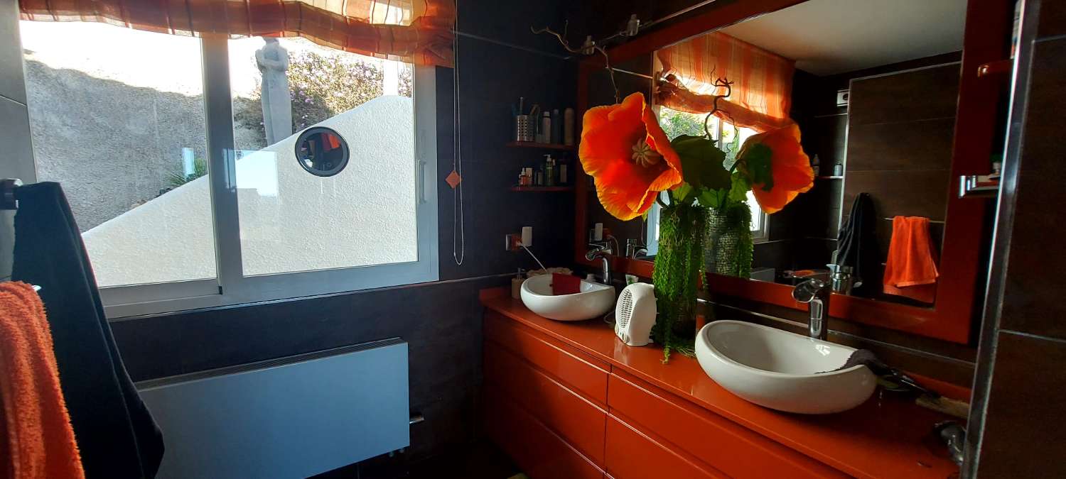 Luxe villa met schitterend uitzicht in Calpe (Costa Blanca Noord)
