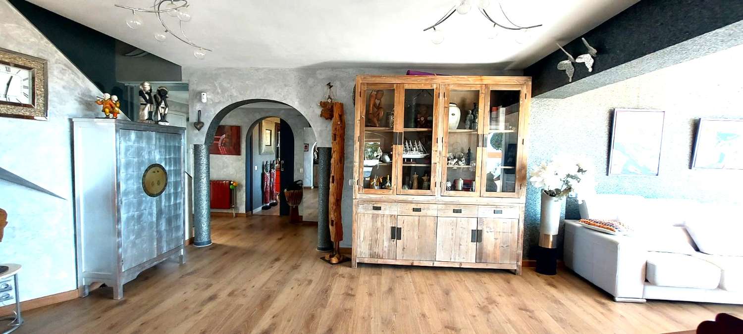 Luxe villa met schitterend uitzicht in Calpe (Costa Blanca Noord)