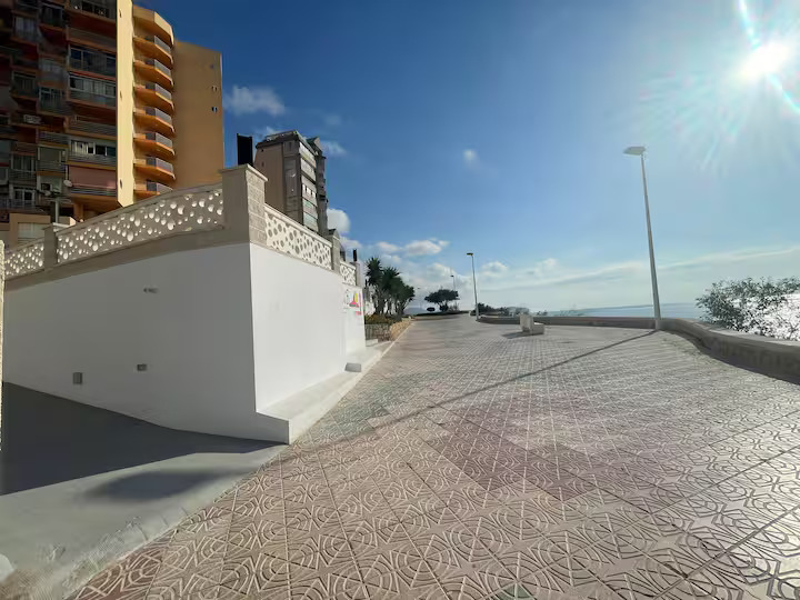 Renoviertes Studio mit Meerblick in erster Meereslinie in Calpe (Costa Blanca Nord)