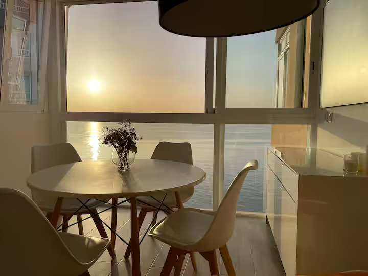 Renoviertes Studio mit Meerblick in erster Meereslinie in Calpe (Costa Blanca Nord)