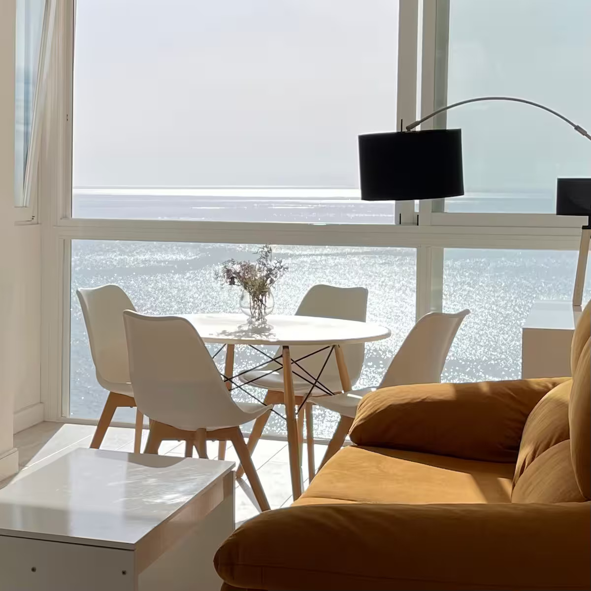Renoviertes Studio mit Meerblick in erster Meereslinie in Calpe (Costa Blanca Nord)