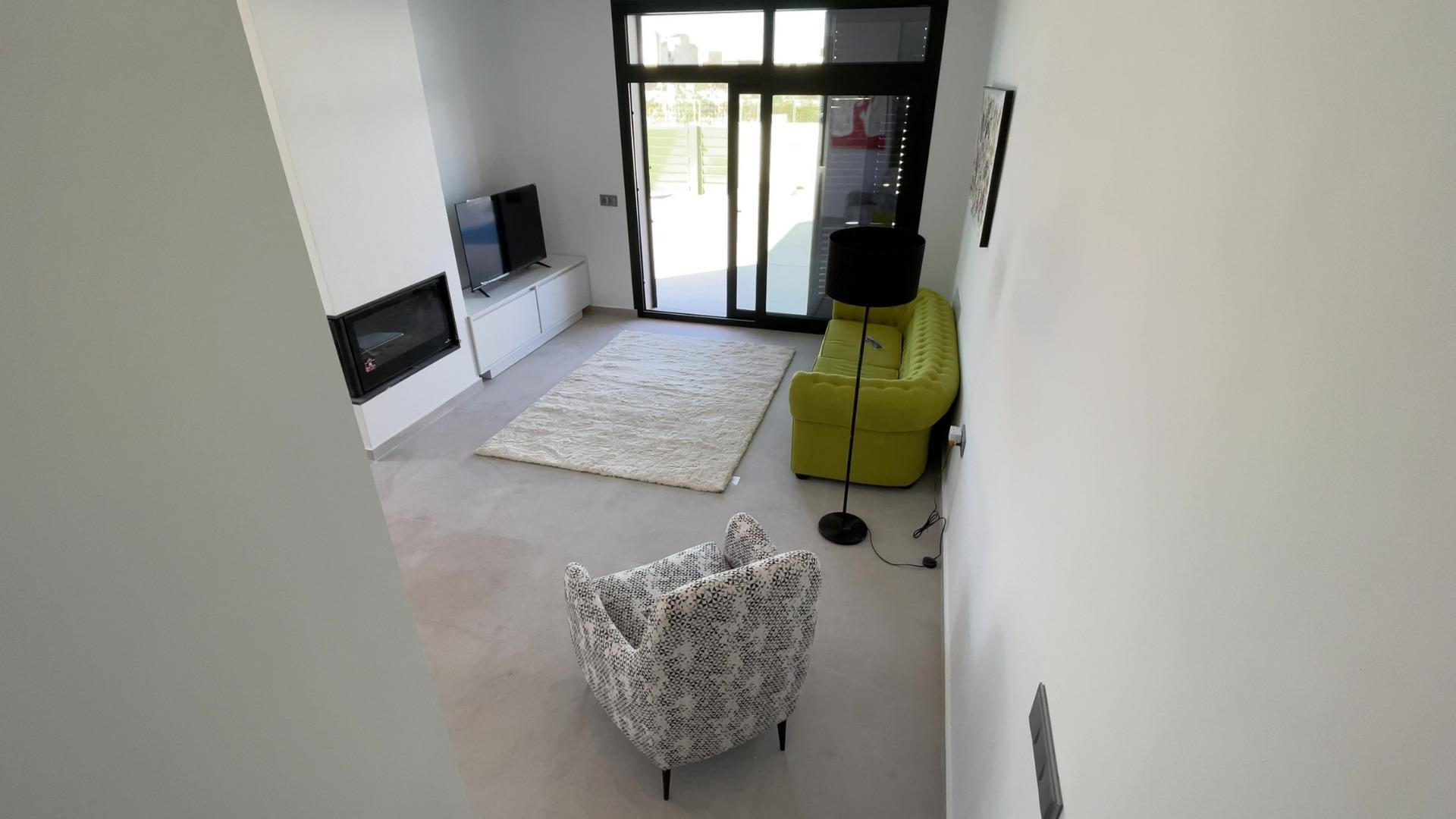 Villa in vendita a Daya Nueva