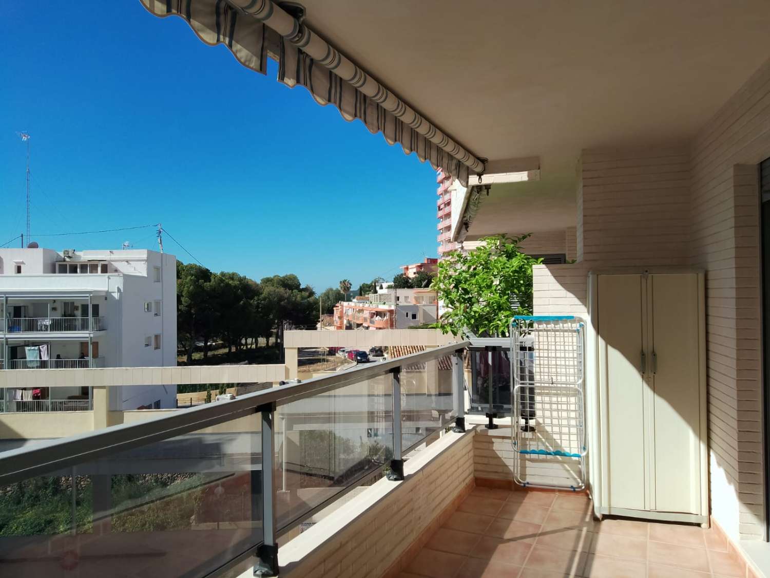 Appartement met zwembad, parkeerplaats en berging op slechts 250 meter van de zee in Calpe (Alicante)
