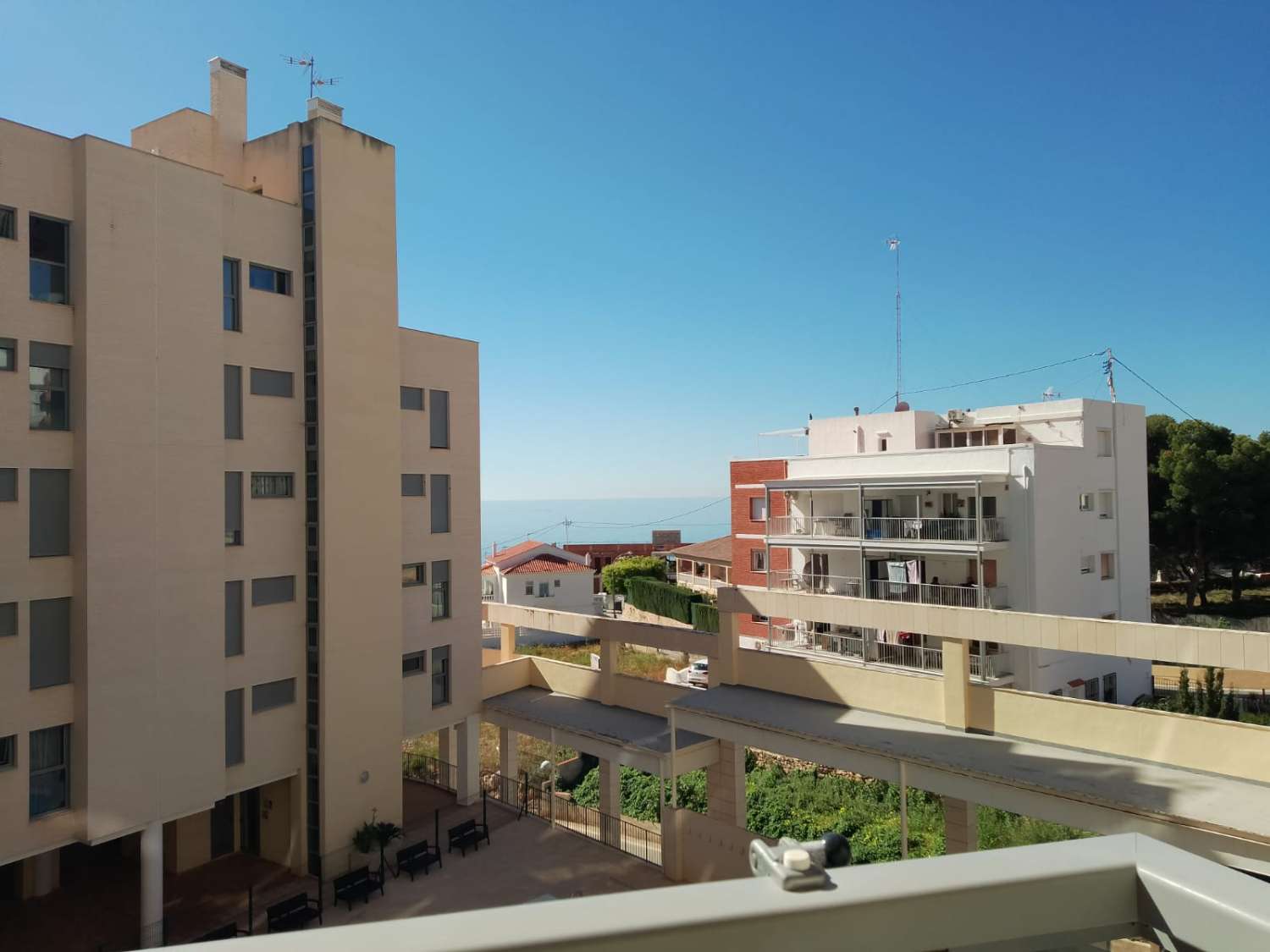 Appartement met zwembad, parkeerplaats en berging op slechts 250 meter van de zee in Calpe (Alicante)