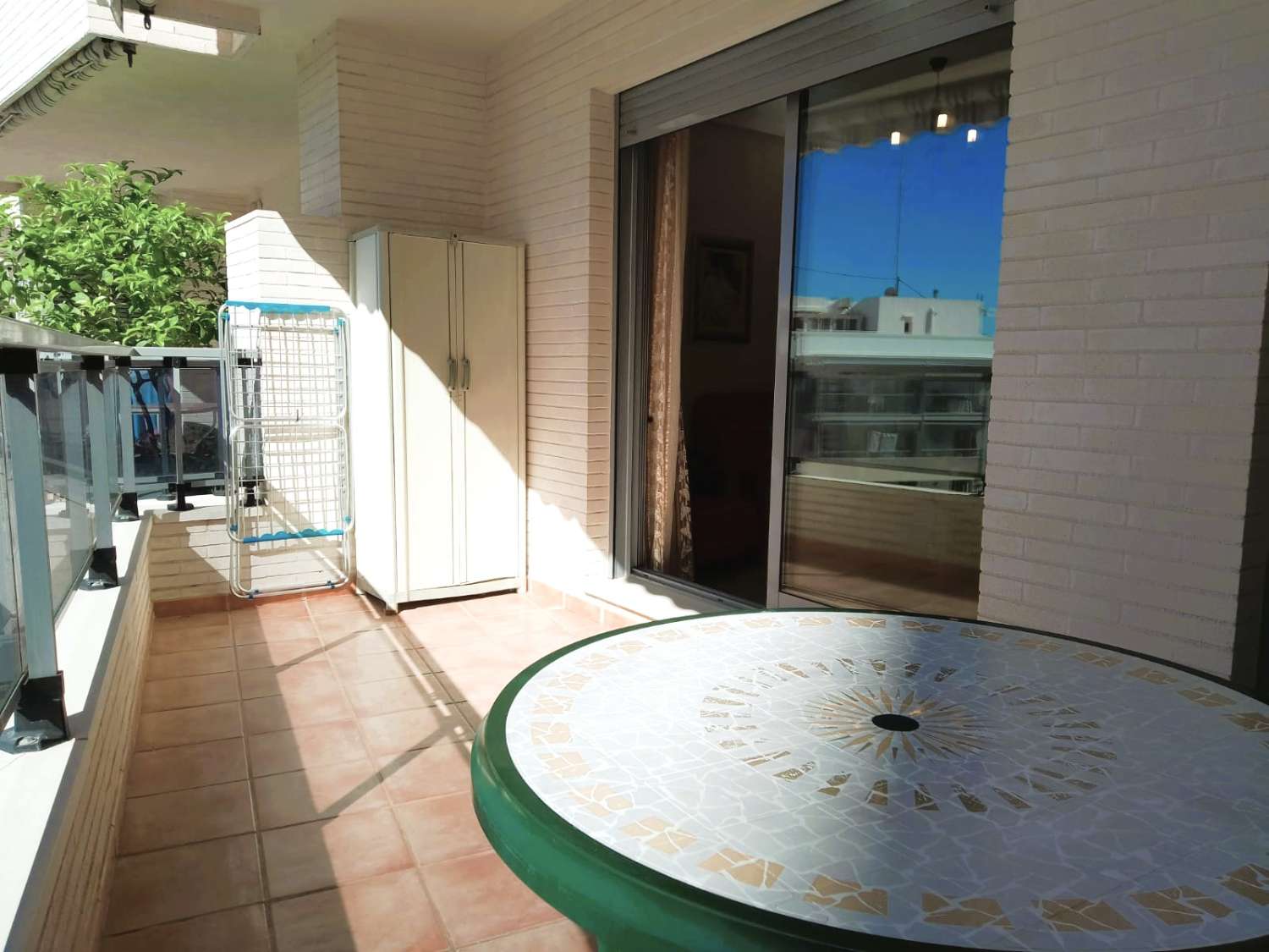 Appartement met zwembad, parkeerplaats en berging op slechts 250 meter van de zee in Calpe (Alicante)