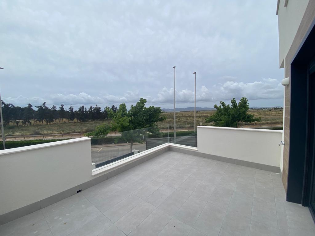 Villa for sale in Los Alcázares