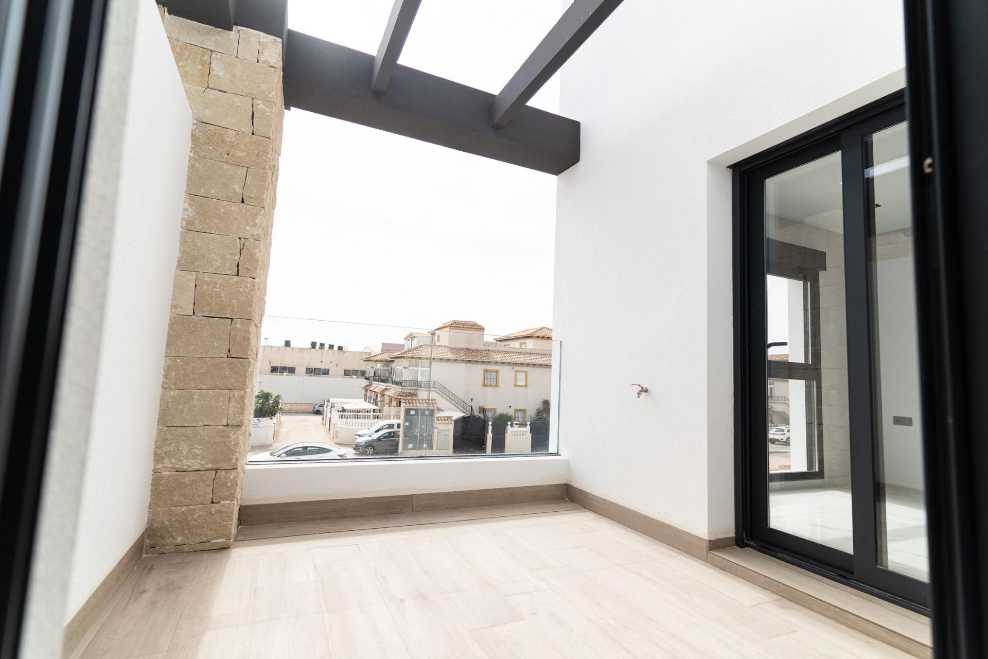 Villak salgai in Orihuela Costa