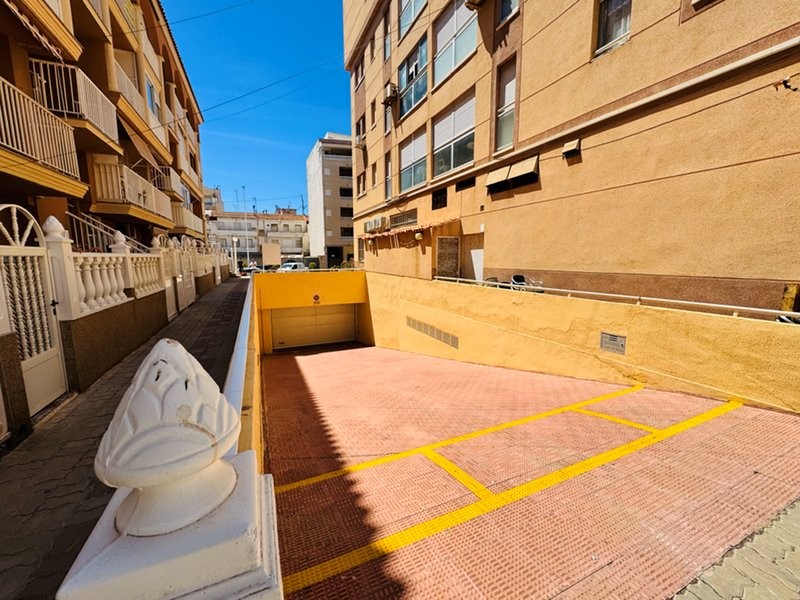 Bungalow duplex a 200 m de la playa en La Mata-Torrevieja (Alicante)