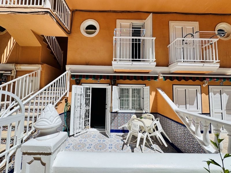 Bungalow duplex a 200 m de la playa en La Mata-Torrevieja (Alicante)