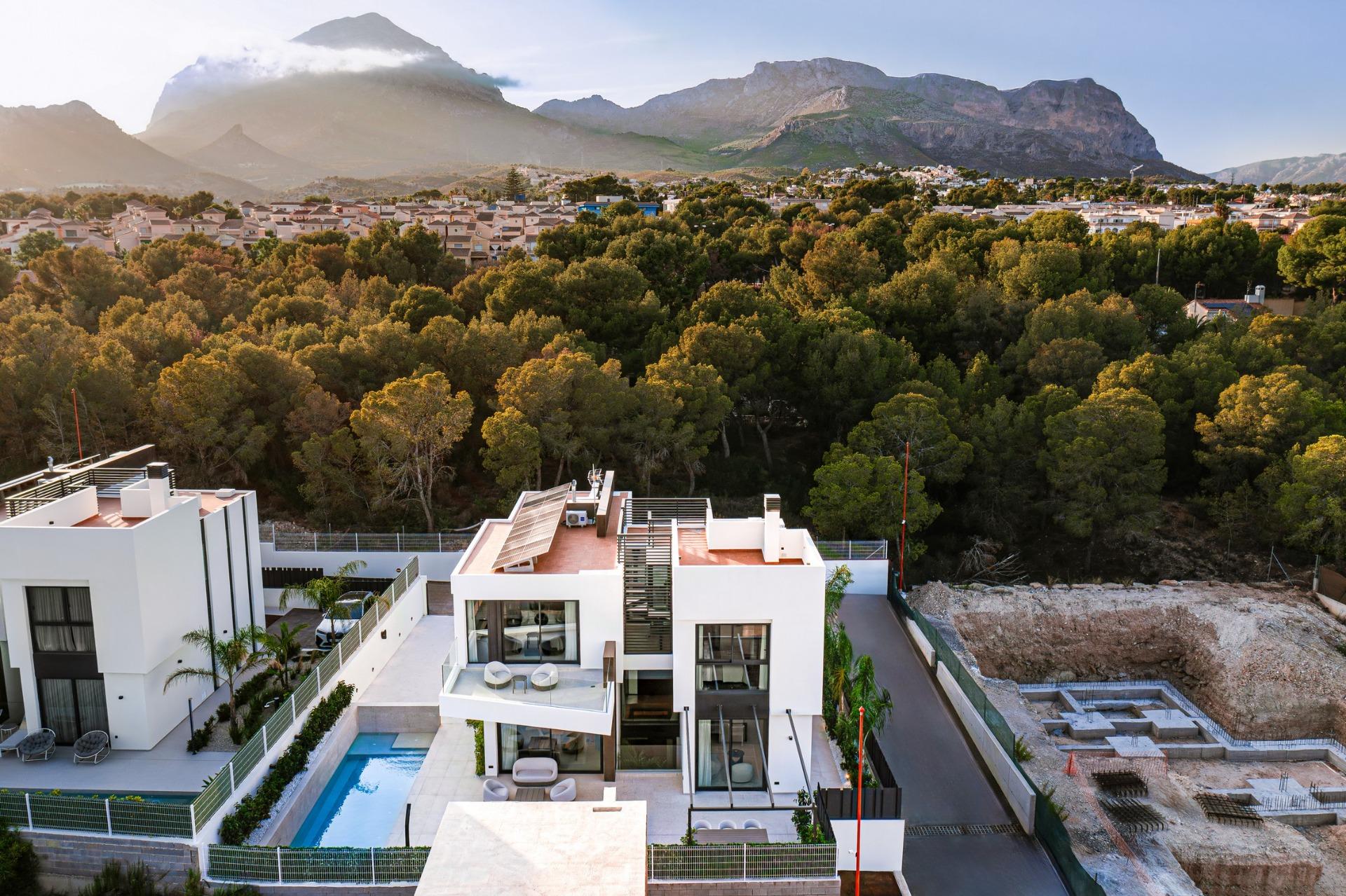 Villa for sale in La Nucia
