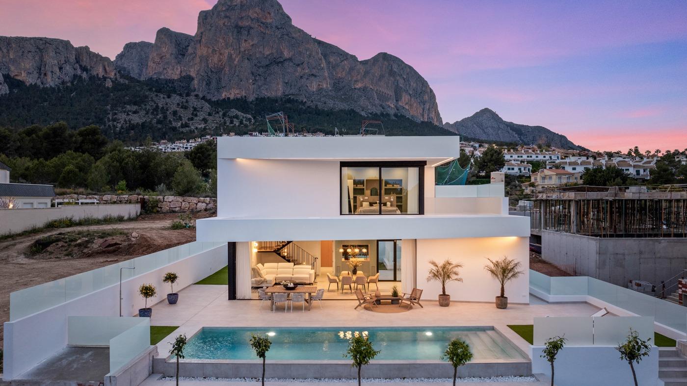 Villa for sale in Polop