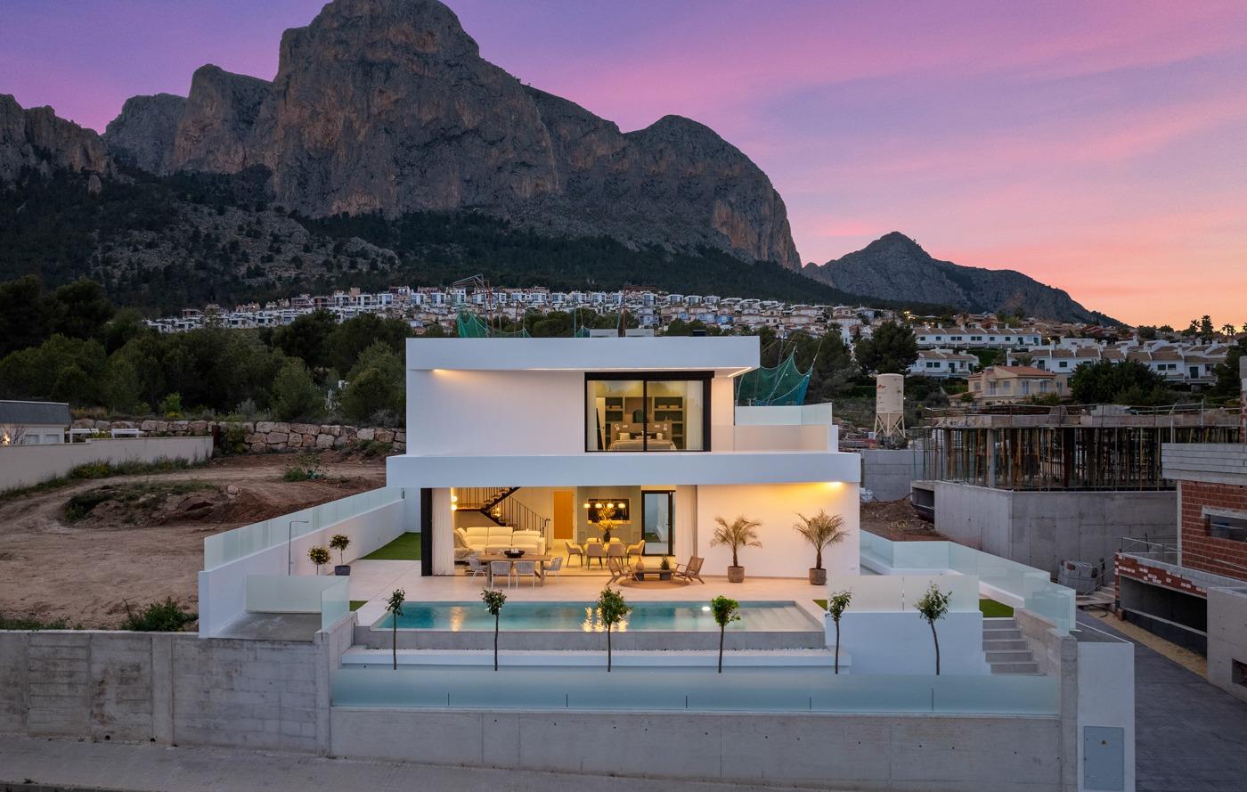 Villa for sale in Polop