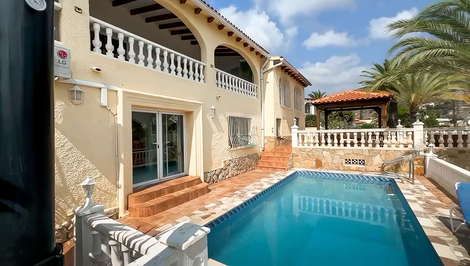 Wolnostojąca willa z widokiem na morze w Calpe (Costa Blanca)