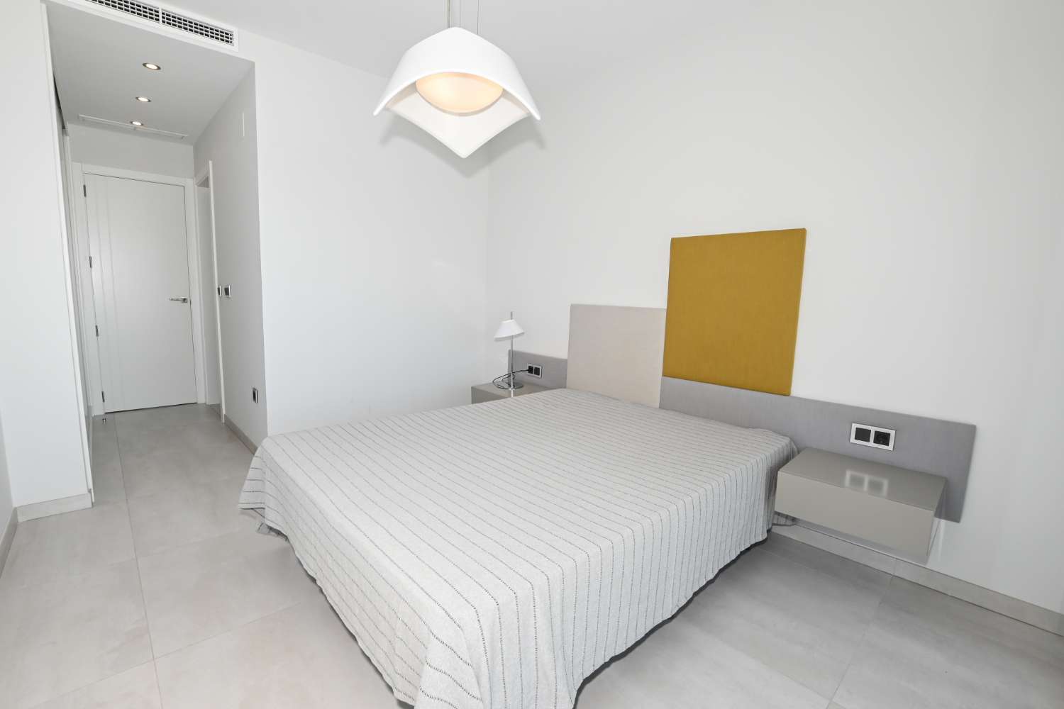 Moderne Wohnung mit Meerblick in Benidorm