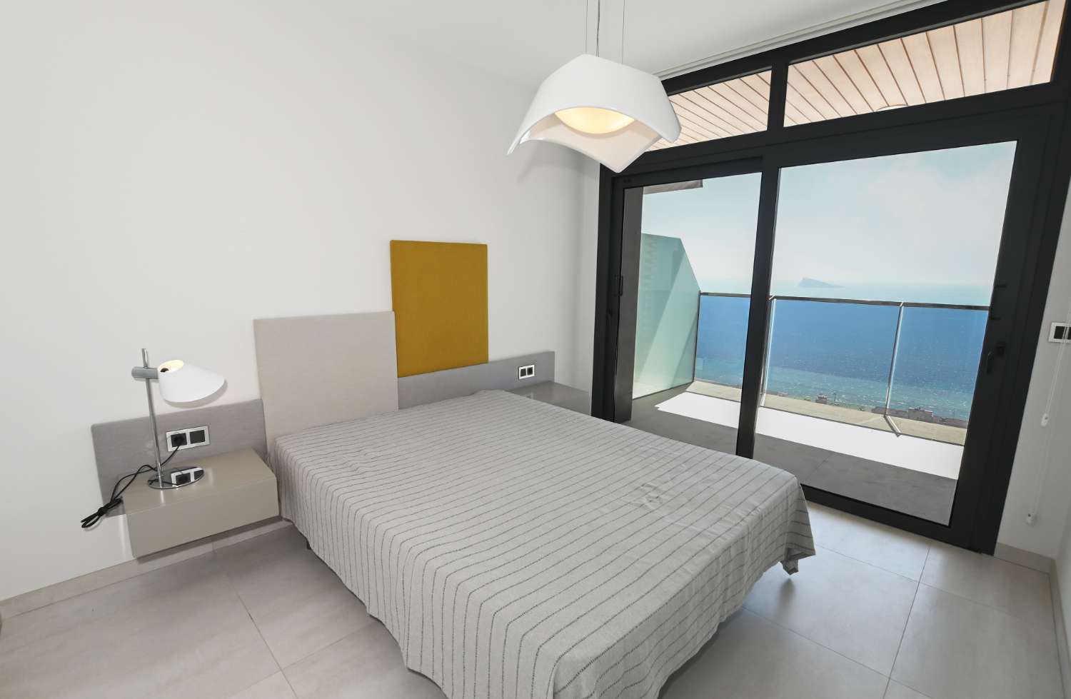 Moderne Wohnung mit Meerblick in Benidorm