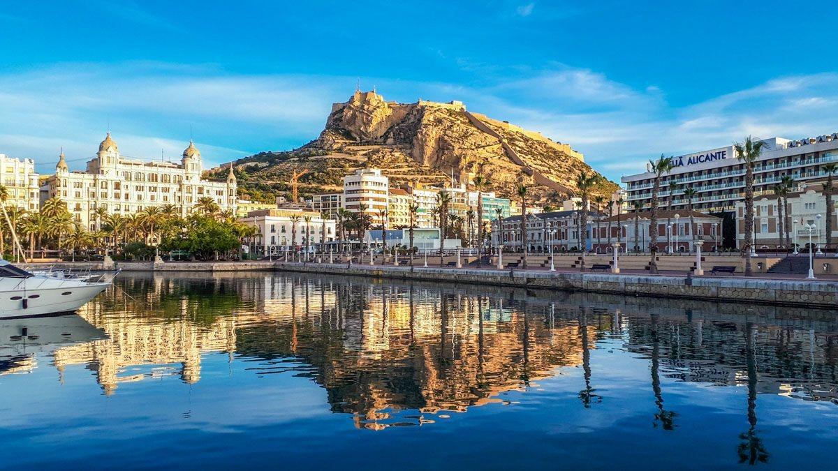 公寓 出售 在 Alicante