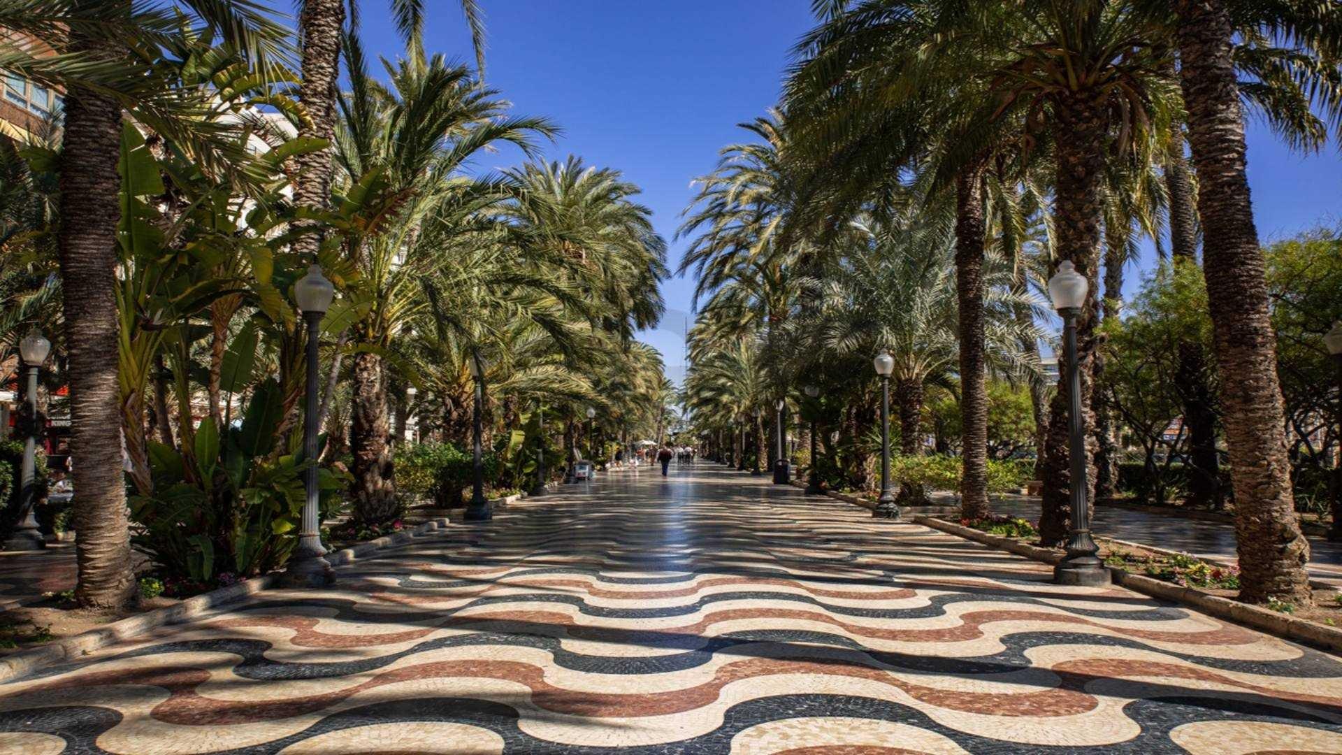 公寓 出售 在 Alicante