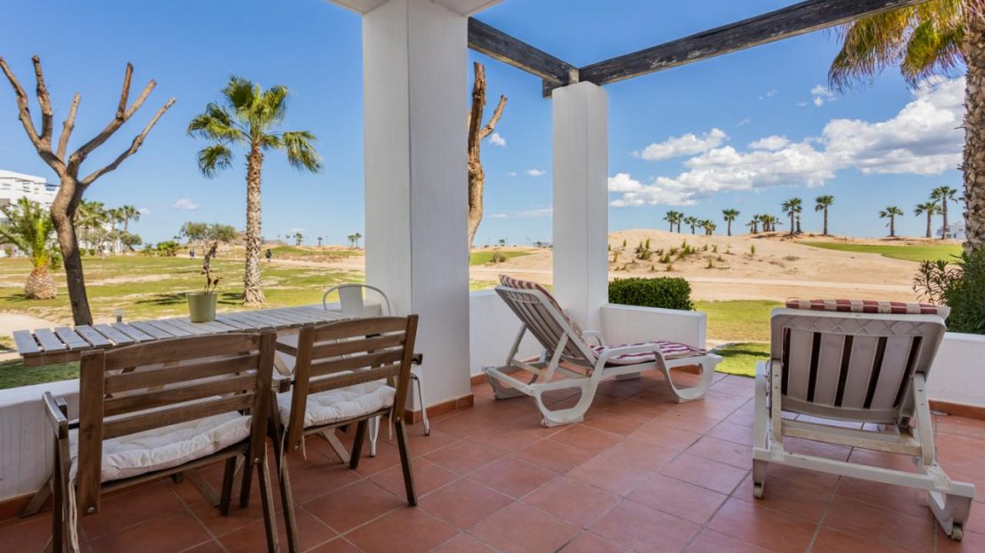 2-bedroom apartment on a golf course with swimming pools in Torrepacheco (Murcia)