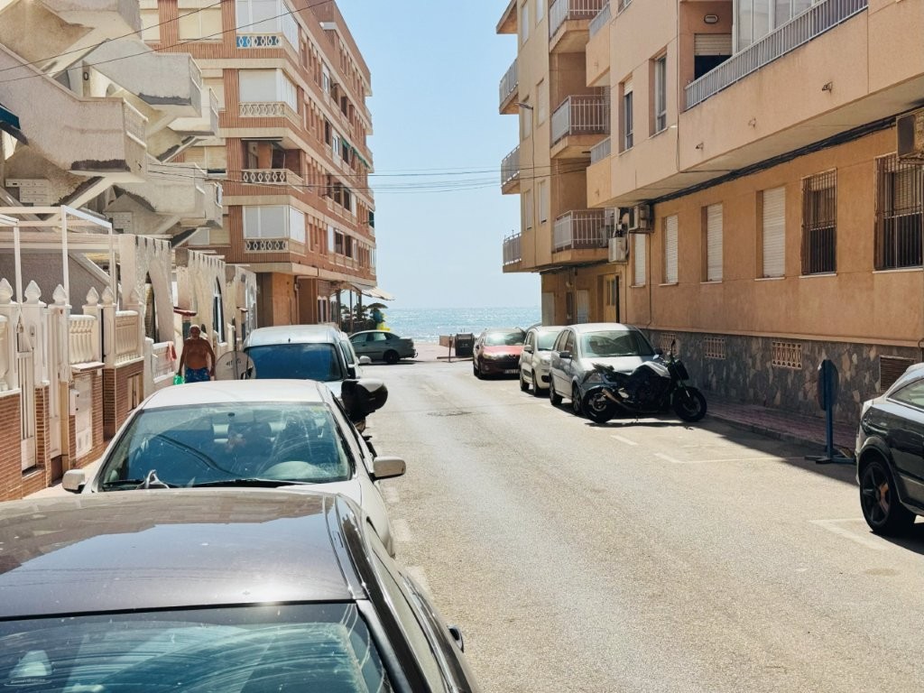 1-Zimmer-Wohnung 50 Meter vom Strand entfernt in La Mata (Costa Blanca Süd)