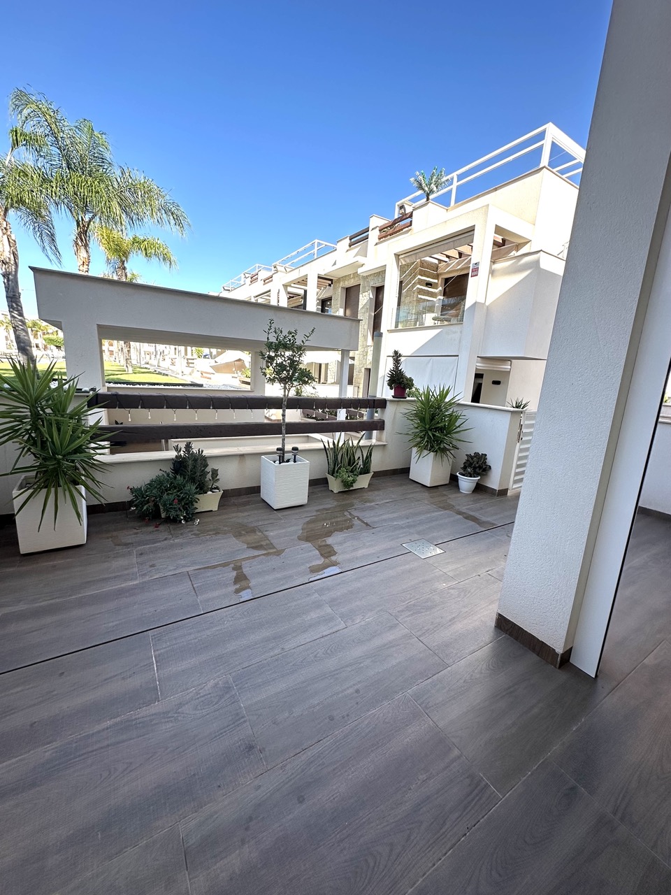 Bungalow 2 dormitorios, parking, trastero, piscina en Torrevieja (Costa Blanca Sur)