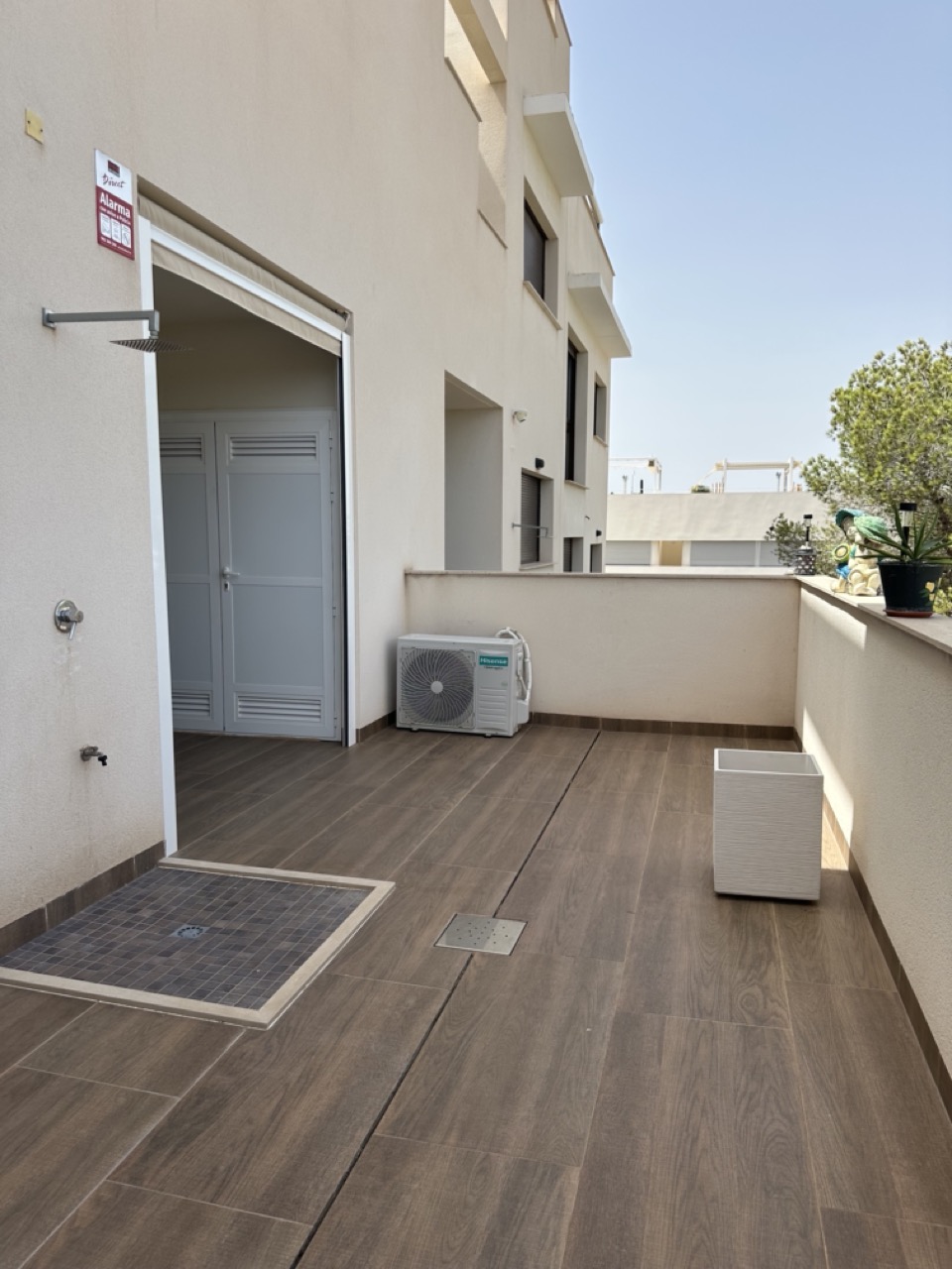 Bungalow 2 dormitorios, parking, trastero, piscina en Torrevieja (Costa Blanca Sur)
