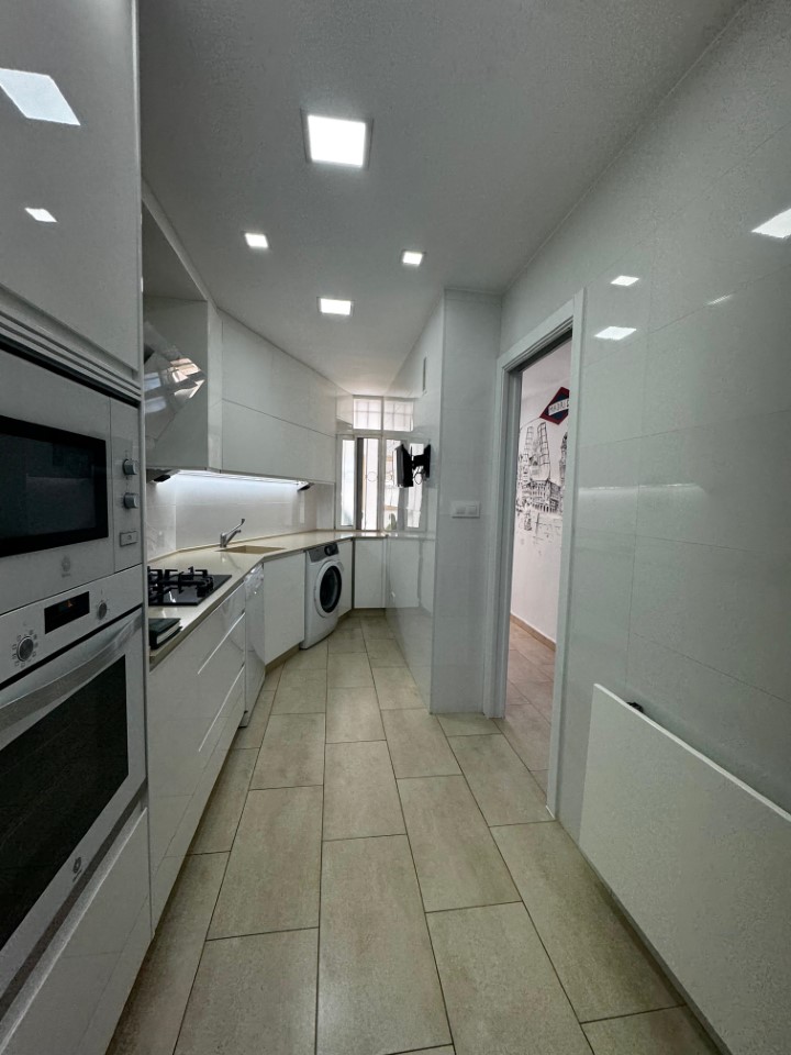 Appartement met 2 slaapkamers, parkeerplaats en zwembad, 450 m van het strand in San Pedro del Pinatar (Murcia)