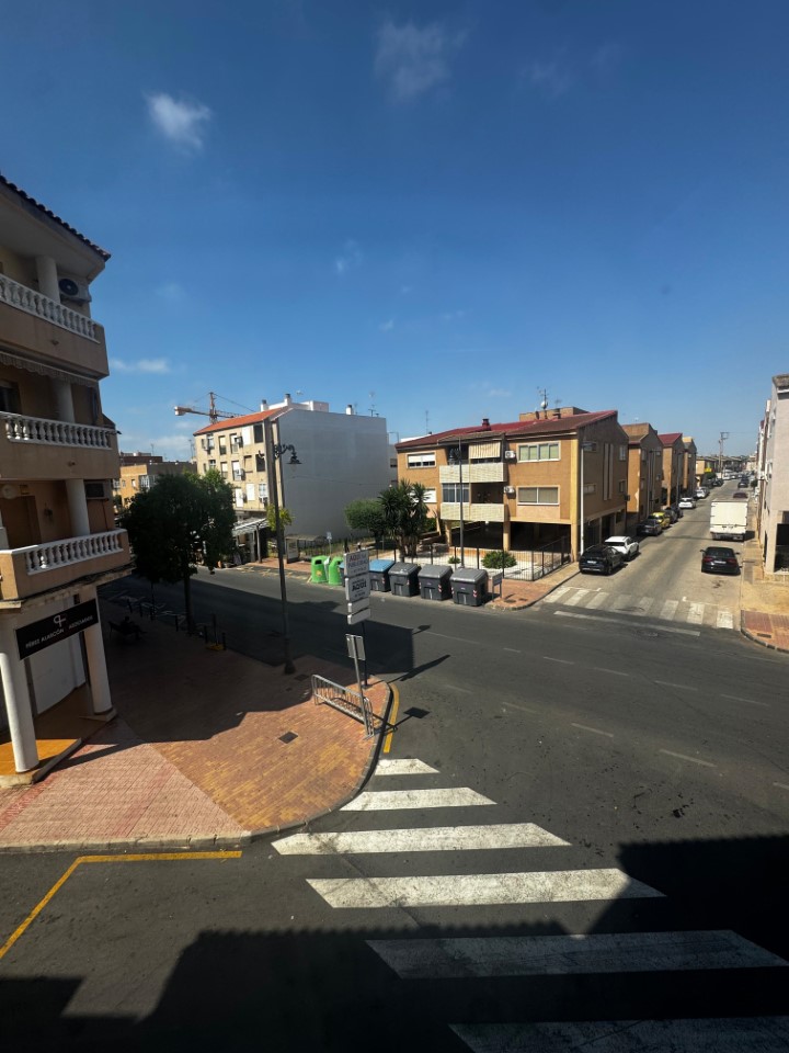 Appartement met 2 slaapkamers, parkeerplaats en zwembad, 450 m van het strand in San Pedro del Pinatar (Murcia)